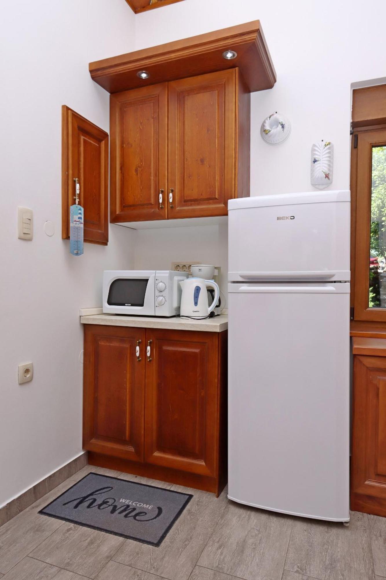 Apartments With A Parking Space Opatija - Pobri, Opatija - 7813 马图利 客房 照片