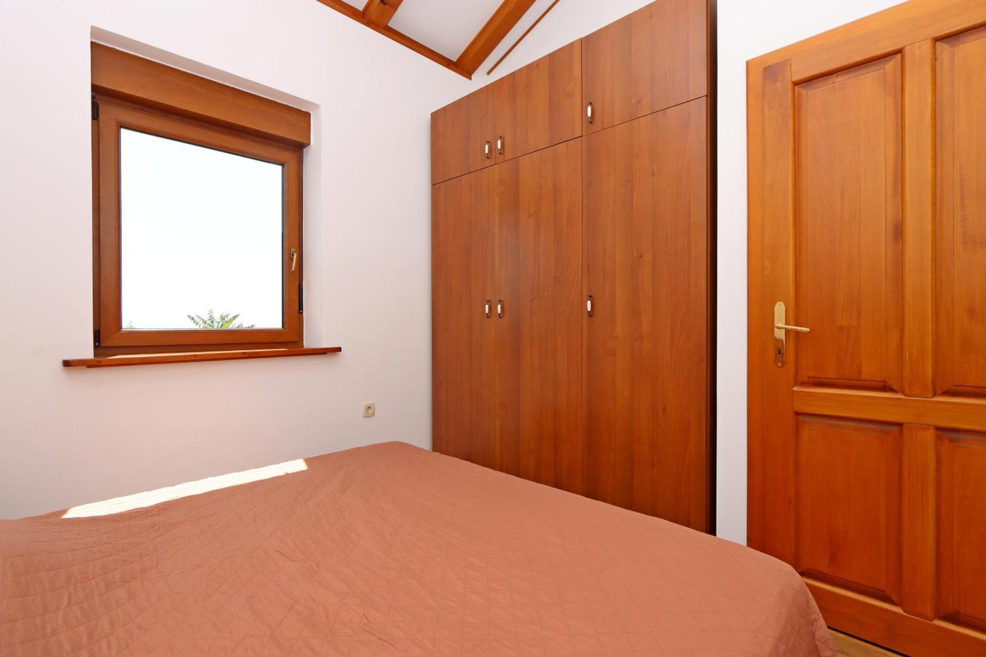 Apartments With A Parking Space Opatija - Pobri, Opatija - 7813 马图利 客房 照片