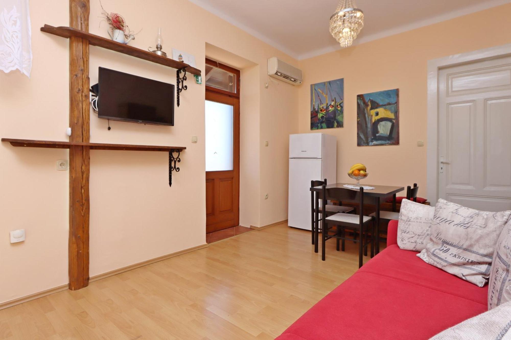 Apartments With A Parking Space Opatija - Pobri, Opatija - 7813 马图利 外观 照片